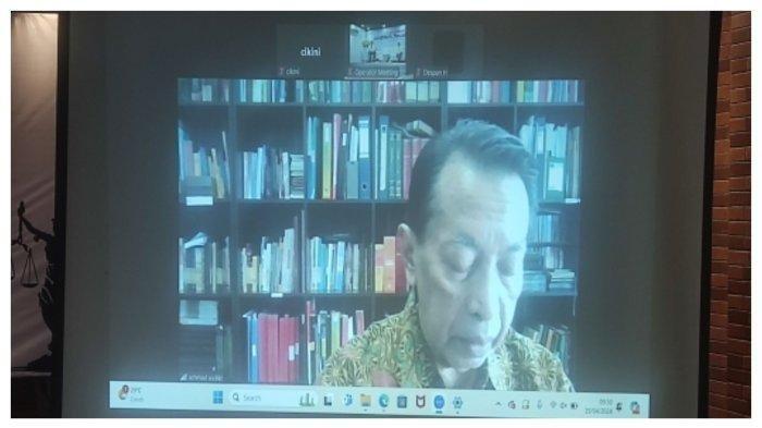Mantan Hakim Mahkamah Konstitusi (MK) Achmad Sodiki. Mantan Hakim MK Achmad Sodiki ingatkan jika nantinya sengketa Pilpres 2024 dikabulkan MK, apakah pemilu ulang seluruh wilayah atau hanya sebagian.