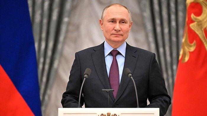 Vladimir Putin Dilantik sebagai Presiden Rusia untuk Periode Kelima ...