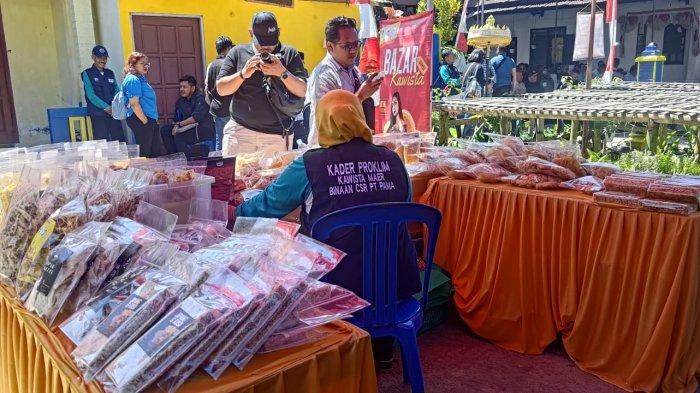 VIRUS PRO LINGKUNGAN - Gerai hasil UMKM di dusun Kawista saat ada kunjungan dari PT Pamapersada Nusantara, Selasa (7/5/2024)