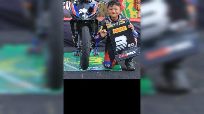 Untuk Podium 3 oleh pembalap Danadyaksa Winda Pangestu.