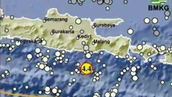 GEMPA TERKINI MALANG - Info BMKG hari ini tentang gempa terkini Malang atau gempa bumi terkini/lindu hari ini, pusat gempa 2 menit yang lalu Jawa Timur. 