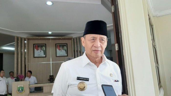 Wahidin Halim, Gubernur Banten periode 2017-2022. Inilah hasil survei Pilkada Banten 2024, sosok yang berpeluang kalahkan Wahidin Halim.