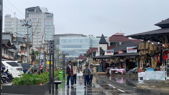 Kawasan Citra Niaga Samarinda yang baru di Kota Samarinda, Provinsi Kalimantan Timur. Sedia lokasi parkir yang lapang, aman dan nyaman.