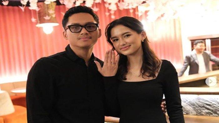 Azriel Hermansyah lamar kekasihnya, Sarah Hezel.