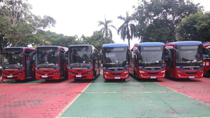 BUS TRANS BALIKPAPAN - Uji Coba Balikpapan City Trans oleh jajaran Kemenhub dan Pemkot Balikpapan. Walikota Rahmad Masud mengimbau kepada seluruh aparatur sipil negara di lingkungan pemerintah Kota Balikpapan untuk memanfaatkan pelayanan moda transportasi massal.