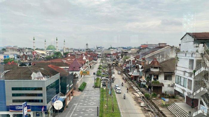 Suasana baru kawasan Citra Niaga Samarinda mulai terlihat dan jalur pedestrian mendominasi.TRIBUNKALTIM.CO/SINTYA ALFATIKA SARI