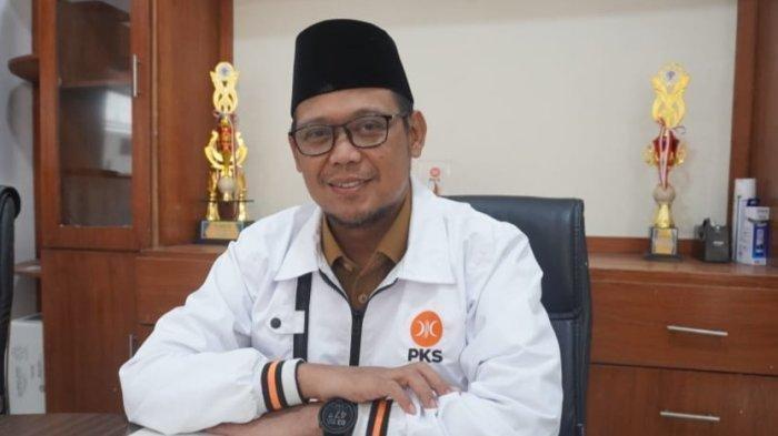 Imam Budi Hartono, Wakil Wali Kota Depok. Hasil survei Pilkada Depok 2024, Imam Budi teratas.