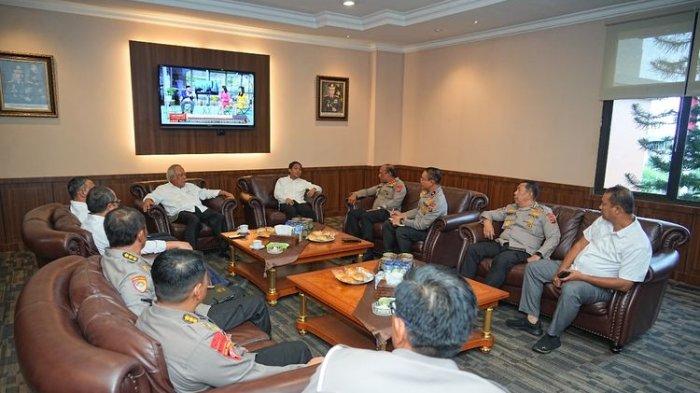 Menteri Pekerjaan Umum dan Perumahan Rakyat (PUPR) sekaligus Plt Kepala Otorita Ibu Kota Nusantara (OIKN) Basuki Hadimuljono beraudiensi dengan Kapolda Kaltim Irjen Pol Nanang Avianto, Rabu (24/7/2024)