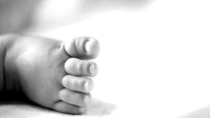 PENGANIAYAAN BAYI BONTANG - Ilustrasi balita yang tidak berdaya. Balita yang menjadi korban penganiayaan oleh ayah kandungnya sendiri, di Kelurahan Tanjung Laut Indah, Kecamatan Bontang Selatan, Kota Bontang, Kalimantan Timur beberapa waktu lalu ternyata juga mengalami patah bagian paha sebelah kiri.