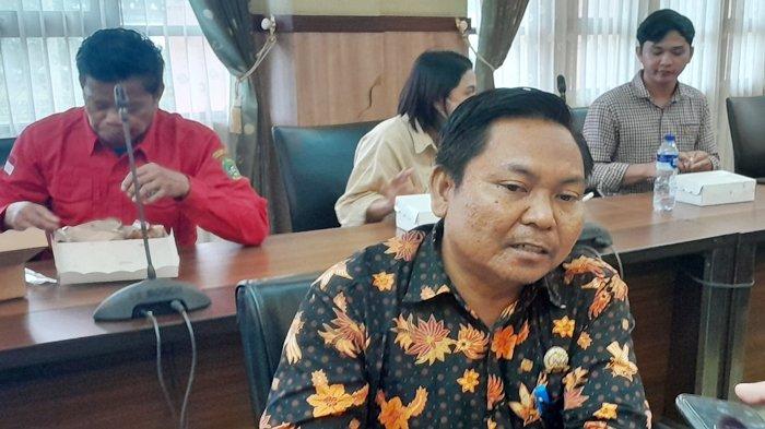 MASYARAKAT ADAT - Kepala Desa Kedang Ipil, Kuspawansyah, menegaskan, komunitas masyarakat adat Kutai Adat Lawas Kedang Ipil merupakan kantong budaya utama bagi pemerintah Kutai Kartanegara yang menjadi pelaksana semua ritual tahunan dalam perayaan Erau di Keraton Kesultanan Kutai Kartanegara Ing Martadipura. 