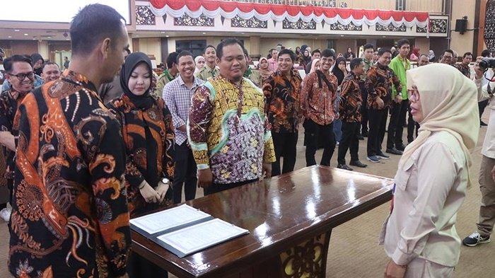 Anggota DPRD Kukar periode 2024-2029 akan dilantik pada Rabu (14/8/2024) ini. Mereka telah melaksanakan gladi bersih untuk memuluskan proses pelantikan.