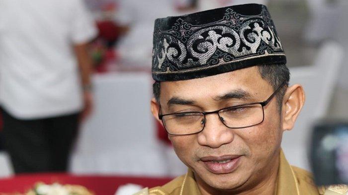BALIKPAPAN PENYANGGA IKN - Wali Kota Balikpapan, Rahmad Mas'ud mengatakan, sebagai kota penyangga IKN Nusantara, tentu saja ada manfaat dan mudarat untuk Balikpapan semenjak pembangunan IKN digalakkan. Kata Rahmad Masud, merujuk jadi kota penyangga, tentu saja Kota Balikpapan terus berbenah dari sisi infrastruktur.