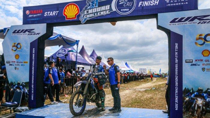 Event seri 2 Shell bLU cRU Yamaha Enduro Challenge 2024 yang digelar di Sintang Kalimantan Barat, 31 Agustus-1 September 2024 berlangsung meriah