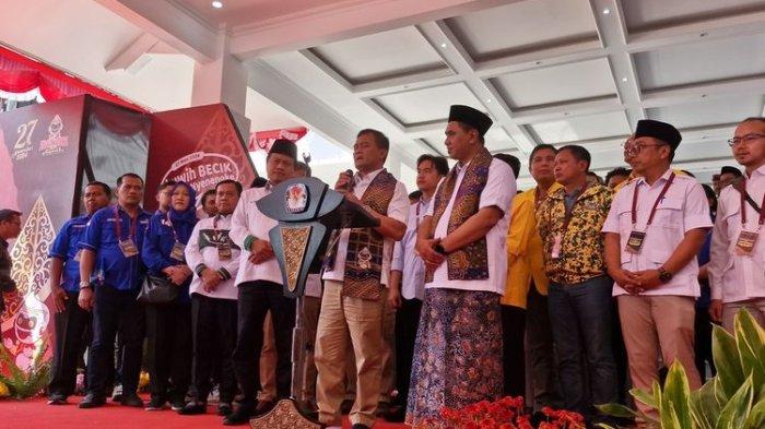 Komjen Pol Ahmad Luthfi dan Taj Yasin Maemoen (Gus Yasin) mendaftar Pemilu Kepala Daerah (Pilkada) Jateng 2024 di KPU Jateng, Rabu (28/8/2024).