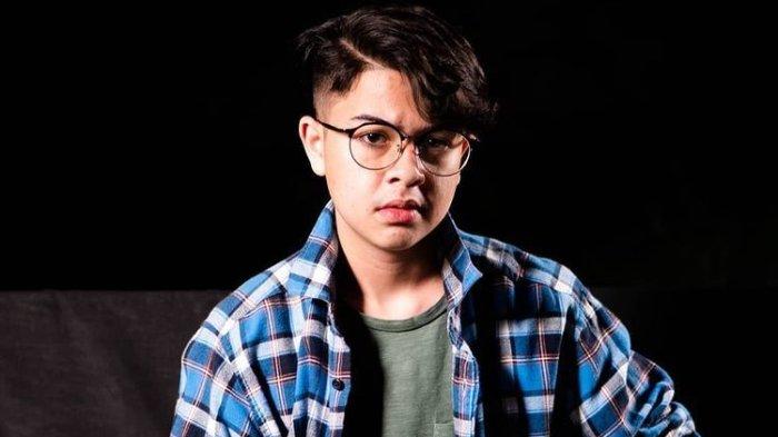 Baim Cilik atau pemilik nama asli Ibrahim Khalil Alkatiri (17) mengungkap awal mula ditawari terjun untuk syuting sinetron.