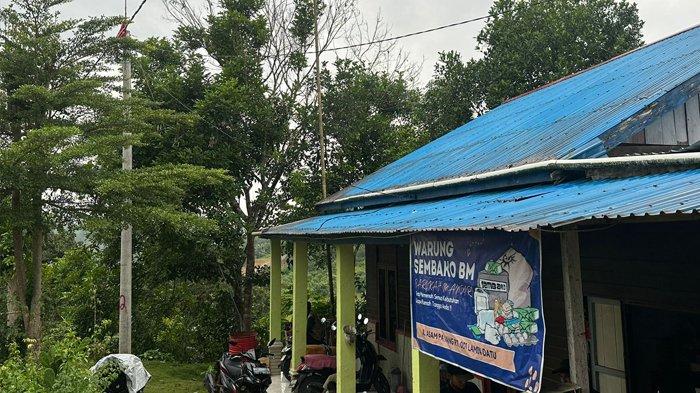 Rumah warga di RT 01 Dusun Lamin Datuq, Desa Bendang Raya, Kecamatan Tenggarong, Kabupaten Kutai Kartanegara (Kukar), Kalimantan Timur kini telah menikmati fasilitas dasar seperti listrik dan air bersih.