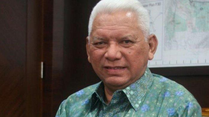 MANTAN GUBERNUR KALTIM - Awang Faroek Ishak, mantan Gubernur Kaltim. 3 tersangkap korupsi Izin Usaha Pertambangan di Kalimantan Timur termasuk Gubernur Kaltim, Awang Faroek Ishak tak penuhi panggilan KPK
