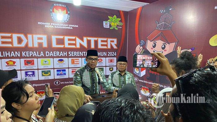 Calon Walikota Samarinda Andi Harun dan Calon Wakil Walikota Saefuddin Zuhri saat jumpa pers di Kantor KPU Samarinda. Pasangan ini dipastikan menjadi satu-satunya pasangan calon dalam Pilkada Samarinda 2024.