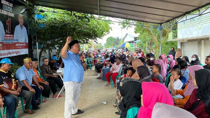 Calon Bupati Berau Madri Pani saat berkampanye di hadapan pendukungnya. Ada 24 program unggulan yang dijanjikan pasangan nomor urut 1 Madri Pani-Agus Wahyudi (MP-AW).