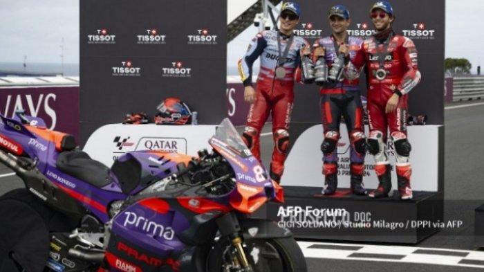 MOTOGP 2024 - Foto podium usai Sprint Race MotoGP Australia 2024. Ada Jorge Martin, Marc Marquez dan Enea Bastianini. Terbaru hasil dan klasemen MotoGP 2024 usai Sprint Race GP Australia. Marc Marquez kembali ke Top 3
