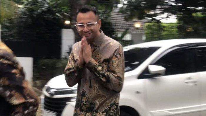 Artis Raffi Ahmad menemui presiden terpilih Prabowo Subianto di Jalan Kertanegara IV, Jakarta Selatan, Selasa (15/10/2024).