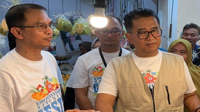 TOKO PENYEIMBANG BALIKPAPAN - Pjs Walikota Balikpapan Ahmad Muzakkir mengatakan, kehadiran Toko Penyeimbang ini diharapkan dapat menekan inflasi di Balikpapan, Kalimantan Timur, Jumat (25/10/2024). Sekaligus memastikan kebutuhan pangan masyarakat tersedia secara baik. 