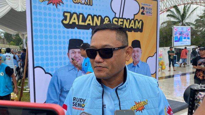 Calon Wakil Gubernur Kaltim Seno Aji. Ratusan masyarakat dan simpatisan pasangan Calon Gubernur dan Wakil Gubernur Kalimantan Timur, Rudi Mas'ud-Seno Aji menghadiri agenda jalan sehat di Taman Kota Raja Tenggarong, pada Sabtu (9/11/2024).