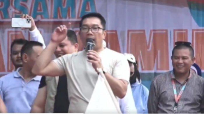 RIDWAN KAMIL SINGGUNG JANDA - Potongan video kampanye Pilkada Jakarta 2024 saat cagub 01, Ridwan Kamil menyinggung janda. Video pernyataan Ridwan Kamil inipun ramai di medsos.