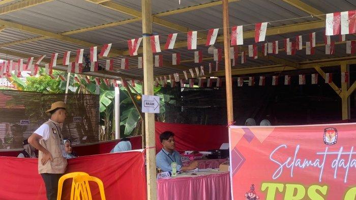 PILKADA 2024 SAMARINDA - PSU di TPS 001 Kelurahan Bugis Samarinda sedang berlangsung, Senin (2/12/2024) pagi. Bahwa pelaksanaan Pemungutan Suara Ulang berjalan seperti pemungutan suara biasa, dengan logistik dan perlengkapan yang telah disiapkan.