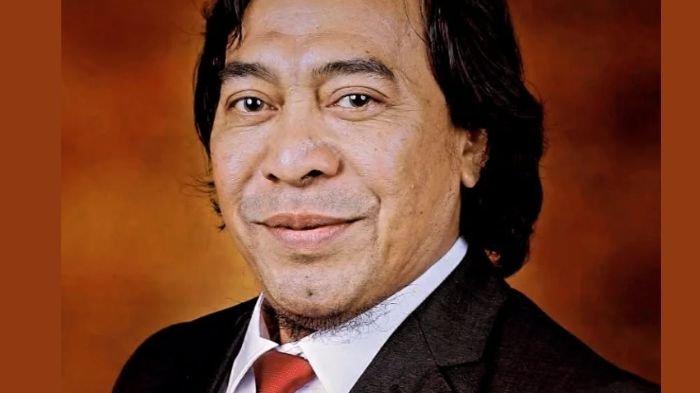 KOMENG ANGGOTA DPD - Potret Alfiansyah Komeng, diunggah di Instagram @alfiansyahkomeng70 pada 10 November 2024. Komeng sebut DPD tak dapat mobil dinas, ia akan pakai jeep pribadi untuk aktivitas (Instagram/alfiansyahkomeng70)