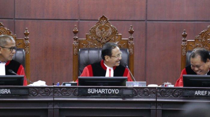 SIDANG MK– Persidangan Pengucapan Putusan/Ketetapan Perkara Perselisihan Hasil Pemilihan Umum (PHPU) Rabu (5/2/2024) di Ruang Sidang Pleno MK, Jakarta.TRIBUNKALTIM.CO/HO/ Humas MK RI/Bayu