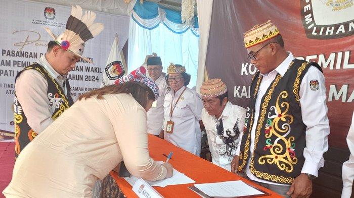 PSU PILKADA MAHULU - Pelaksanaan pendaftaran pengganti paslon 03, Angela - Stanis, di KPU Mahulu pada Senin (10/3/2025) kemarin.  Simak tahapan dan jadwal lengkap pelaksanaan pemungutan suara ulang (PSU) Pemilihan Kepala Daerah (Pilkada) Mahakam Ulu (Mahulu) 2024 berikut ini.(TRIBUNKALTIM.CO/KRISTIANI TANDI RANI)