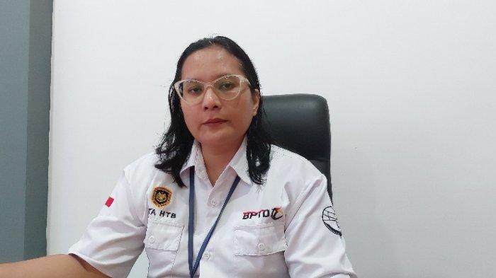 ARUS BALIK SAMARINDA - Potret Pengawas Satuan Pelayanan Terminal Tipe A Samarinda Seberang, Yunita Sari Hutabarat. (Tribunkaltim.co/Rita Lavenia)