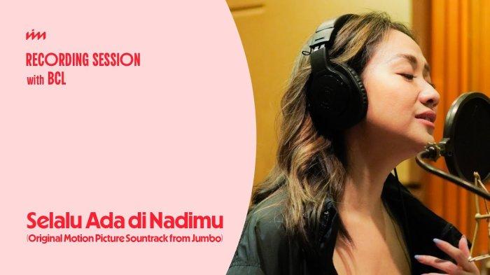 LAGU JUMBO - Proses perekaman lagu Selalu Ada di Nadimu yang dinyanyikan oleh BCL. Film Jumbo sudah mencapai 1 juta penonton.