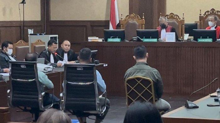 SIDANG HASTO - Sidang Hasto Kristiyanto di Pengadilan Tipikor Jakarta Pusat, Jumat (25/4/2025).(KOMPAS.com/Syakirun Ni'am)