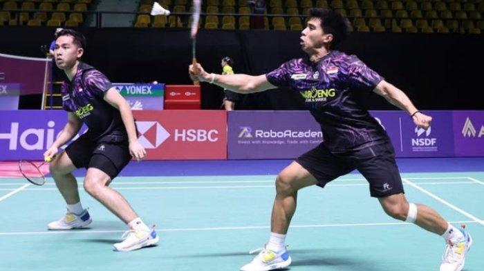 THAILAND OPEN 2025 - Pasangan Sabar/Reza di laga hari kedua Thailand Open 2025. Sabar/Reza berhasil mengalahkan wakil China dan memastikan lolos ke 16 Besar Thailand Open 2025. Berikut rekap hasil badminton Thailand Open 2025 hari kedua, Rabu (14/5/2025). Bertanding dini hari, Sabar/Reza tambah wakil Indonesia di 16 Besar. (Instagram badminton.ina)