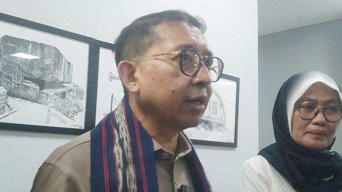FADLI ZON DI SAMARINDA - Menteri Kebudayaan RI Fadli Zon, saat berkunjung peresmian alai Pelestarian Kebudayaan di Kota Samarinda pada Jum'at, (30/5/2025). 