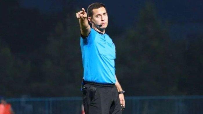 INDONESIA VS CHINA - Potret Rustam Lutfullin, wasit yang akan pimpin laga Timnas Indonesia vs China di Kualifikasi Piala Dunia. Rustam pernah memberikan kartu merah kepada Justin Hubner. (AFC)
