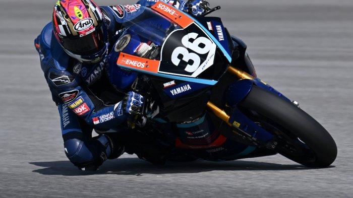Aksi Pembalap Yamaha Racing Indonesia M. Faerozi No. 36 di Lintasan Sirkuit Sepang Malaysia
