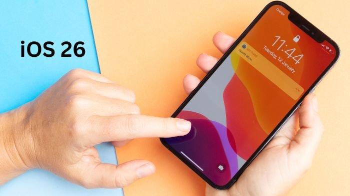 IPHONE IOS 26 - Ilustrasi iPhone yang diolah di Canva, Kamis (12/6). Berikut daftar iPhone yang kebagian iOS 26 dan iPad yang kebagian iPadOS 26 lengkap fiturnya, kapan dirilis? (Grafis TribunKaltim.co via Canva)