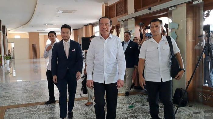 KASUS IJAZAH JOKOWI - Presiden ke-7 Joko Widodo (Jokowi) menjalani pemeriksaan atas aduan tudingan ijazah palsu oleh penyidik Polda Metro Jaya. Pemeriksaan dilaksanakan di Polresta Solo, Jawa Tengah, pada Rabu (23/7/2025).