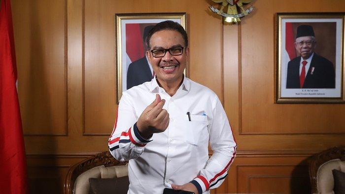 Kepala Badan Kependudukan dan Keluarga Berencana Nasional (BKKBN), Hasto Wardoyo, sikapi bonus demografi Kalimantan Timur songsong IKN Nusantara. 