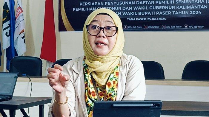 Divisi SDM Sosialisasi Pendidikan Pemilih dan Partisipasi Masyarakat (Sosdiklih dan Parmas) KPU Kabupaten Paser, Hafida mengatakan, pihaknya telah menjadwalkan debat Pilkada Paser 2024 sebanyak 2 kali pada November mendatang.