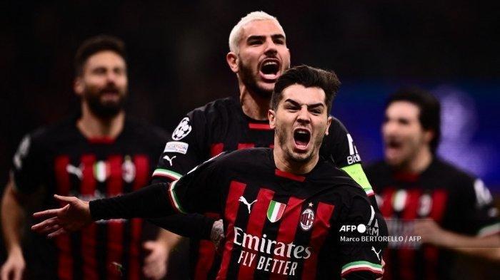 Gelandang AC Milan asal Spanyol Brahim Diaz melakukan selebrasi setelah mencetak gol pembuka pada babak 16 besar Liga Champions UEFA, pertandingan sepak bola leg pertama antara AC Milan dan Tottenham Hotspur pada 14 Februari 2023 di stadion San Siro di Milan.