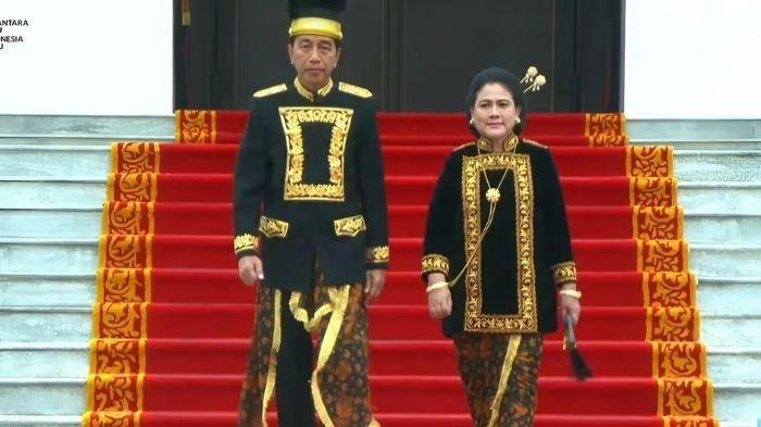Presiden RI Jokowi dan ibu negara Iriana menggunakan pakaian adat Kutai, Kalimantan Timur saat upacara HUT RI ke 79 di Ibu Kota Nusantara (IKN)