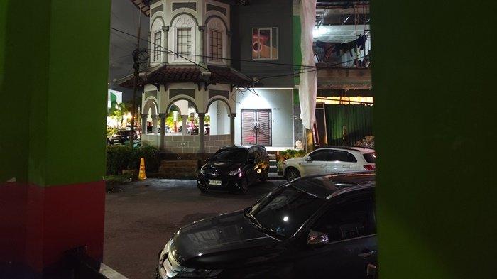 Kondisi terkini bangunan di Balikpapan yang sempat digeledah KPK pada Jumat (2/8/2024) siang tadi. 