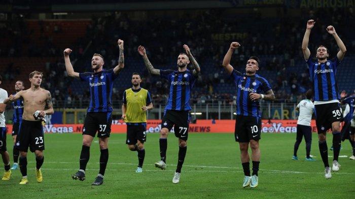 JADWAL LIGA ITALIA - Para pemain Inter Milan saat melakukan selebrasi usai memastikan kemenangan lawan Torino.