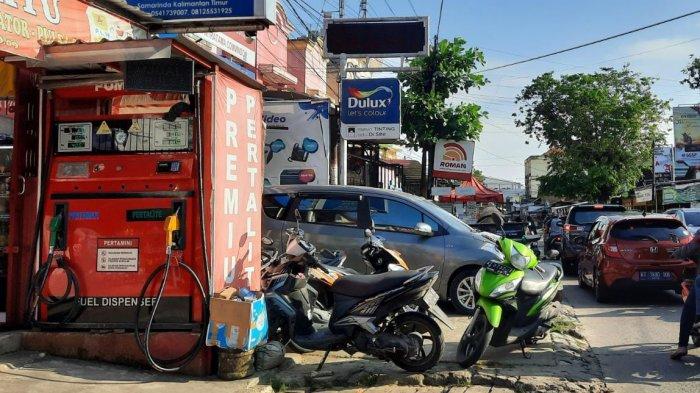 Sebuah mesin Pertamini di kota Samarinda. Pemerintah kota Samarinda akan menyusun regulasi daerah untuk menghapus praktik penjualan BBM dengan Pertamini di Samarinda. TRIBUNKALTIM.CO/NEVRIANTO HARDI PRASETYO
