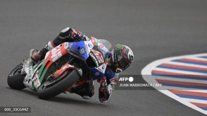 Rider LCR Honda, Alex Rins berhasil keluar sebagai pemenang pada MotoGP Amerika 2023, Senin (17/4/2023) dinihari tadi.