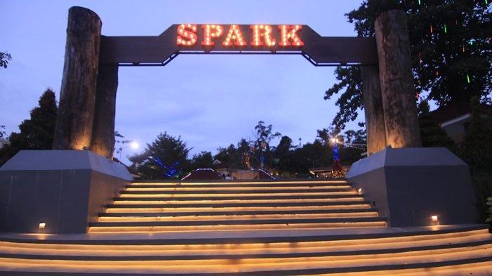 SPARK - Kawasan SPARK Mal lembuswana Samarinda yang hadir sejak Juli 2022 mewarnai kota Tepian Samarinda. (TRIBUNKALTIM.CO/NEVRIANTO HARDI PRASETYO)